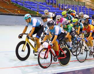Hirugarren jardunaldian laugarren izan arren, sailkapeneko buruari eutsi dio Martinek