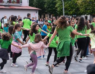 Mende laurdena ospatzeko ideiak biltzen hasiko dira larunbatean