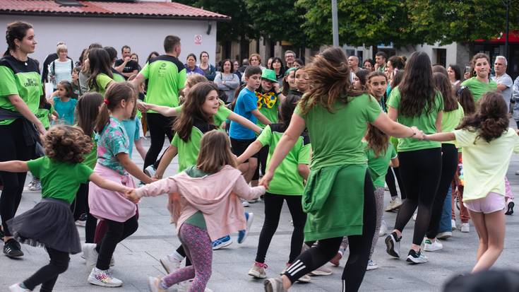 Mende laurdena ospatzeko ideiak biltzen hasiko dira larunbatean