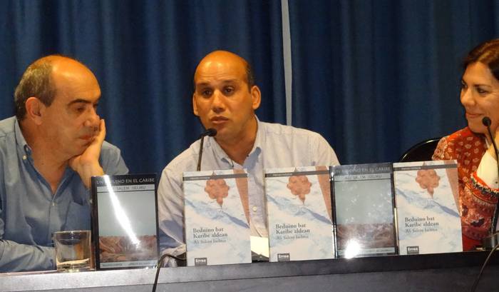 Ali Salem Iselmu idazle eta kazetariak hitzaldia emango du gaur Antonio Mercero gunean, 19:00etan