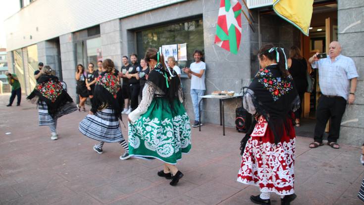 Aste kulturala: hasiera