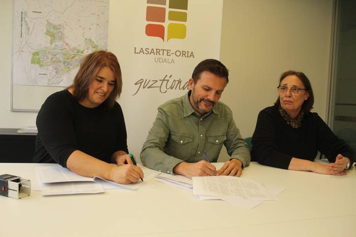 Lasarte-Oriako Udalak 2022 eta 2023 urteetako hitzarmenak sinatu ditu Jalgune elkartearekin