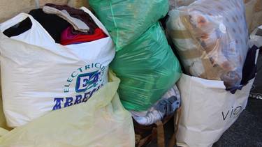 Martutenen gaur etxegabetu dituzten pertsonentzako manta eta kanpinak bilduko dituzte Okendo plazan