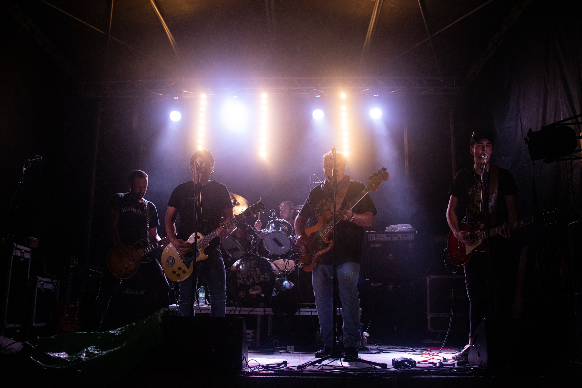 The Noise Makers taldeak rock eta punk astindua ekarriko du Okendo plazara
