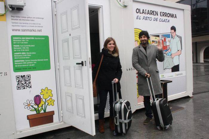 Olaia eta Aitor Okendo plazan dira
