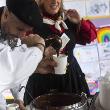 Abenduak 24: txokolate jana