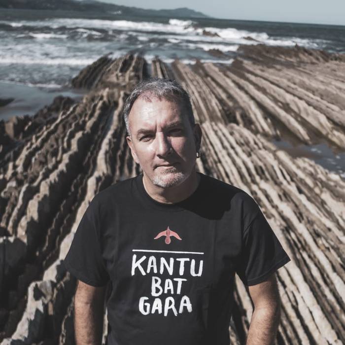 'Kantu bat gara' ikuskizuna