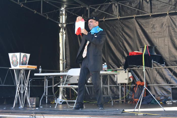 Aste Kulturala: Rafafa magoaren ikuskizuna