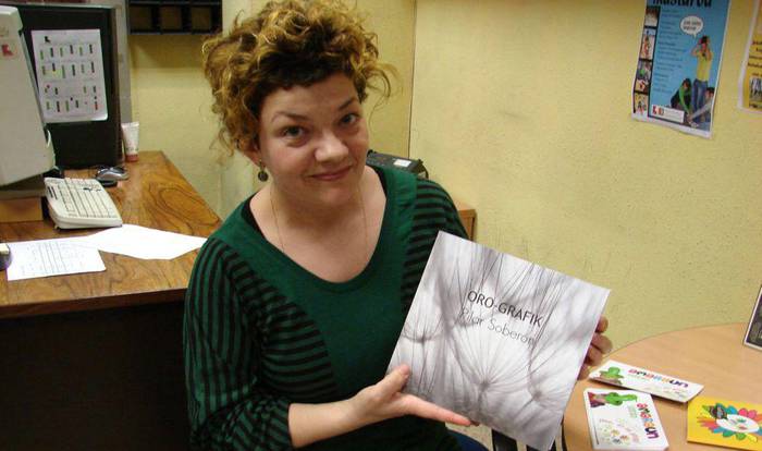 Pilar Soberon artistaren lana Olatu Talkan