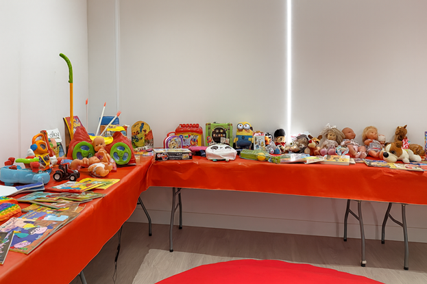 Jostailu bilketa solidarioa egiten ari da PSE-EE egunotan