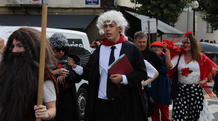 Santa Ana eta San Joakin eguna: aktoreen desfilea