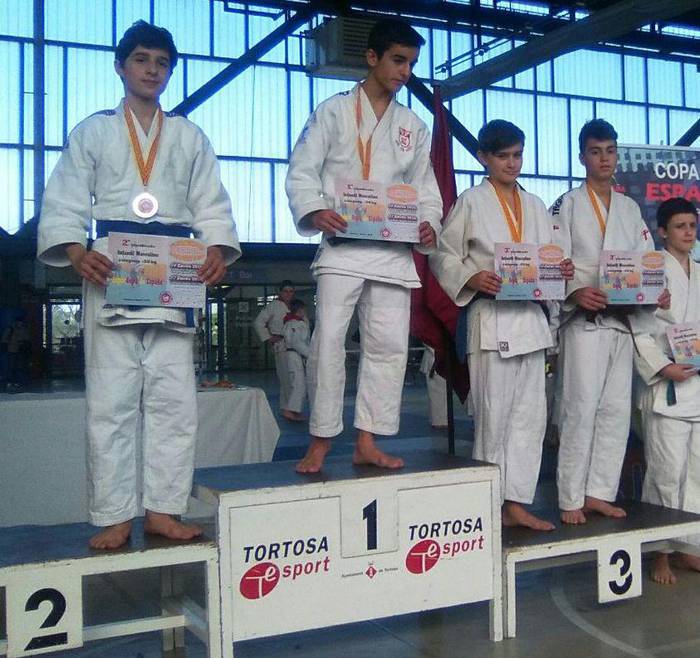 Jesus Curiel LOKEko judoka infantilak brontzezko domina eskuratu zuen Tortosan