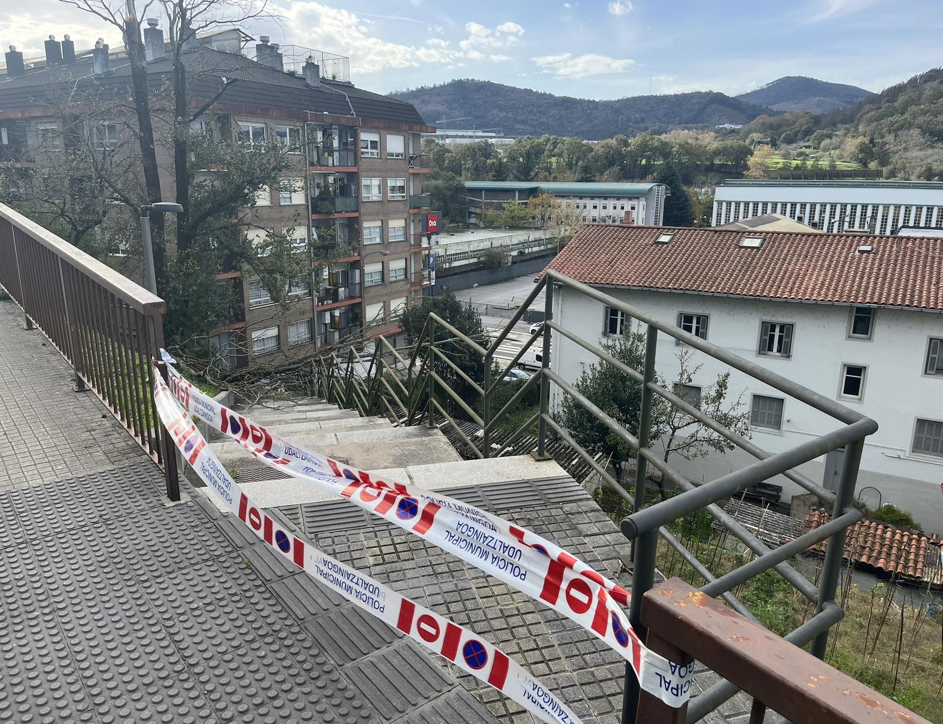 Abisu horia iragarri dute, haizeagatik