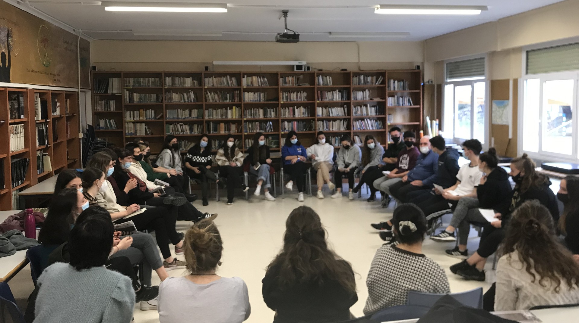 Joseba Sarrionandia: "Euskal literaturak barbaroak behar ditu"