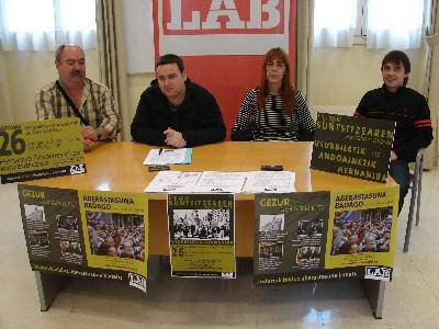 Lanpostuak alarma gorrian
