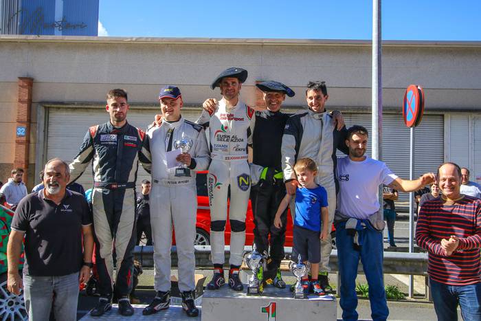 Aitor Manso herritarra Urraki zein Urbasan podiumean izan da