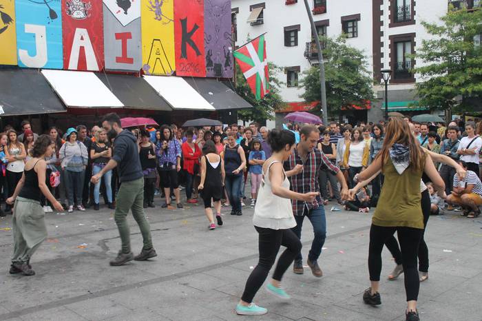 Aurtengo Sorgin Jaiak prestatzeko bilera bihar, Xirimirin