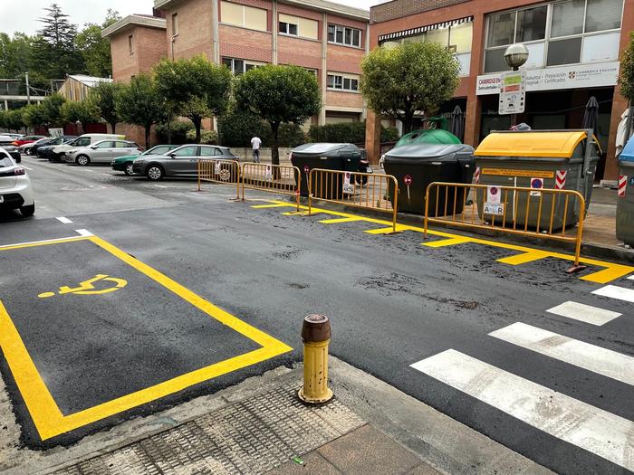 Pintore kalea asfaltatu dute
