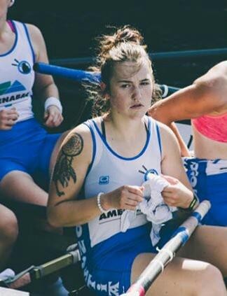 Intza Fernandez: "Gogoko dut olatuekin arraun egitea; hasteko irrikaz nengoen"