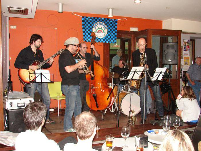 Jazz, blues eta funk doinuak entzungai Kultur Kale Zikloaren barruan