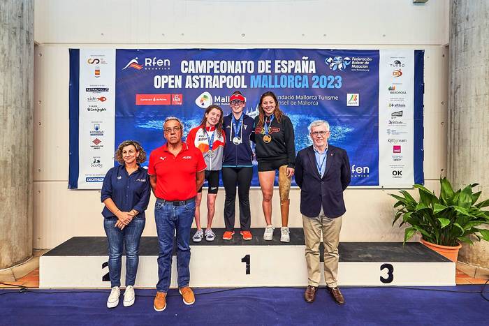 Buruntzaldea IKTko igerilariek markak ontzen eman zieten hasiera Aste Santuko oporrei