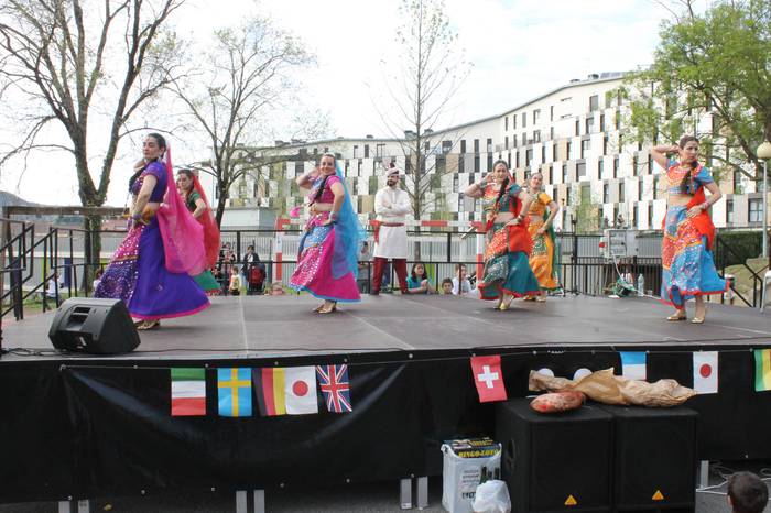 Kultura ezberdinetara hurbilketa