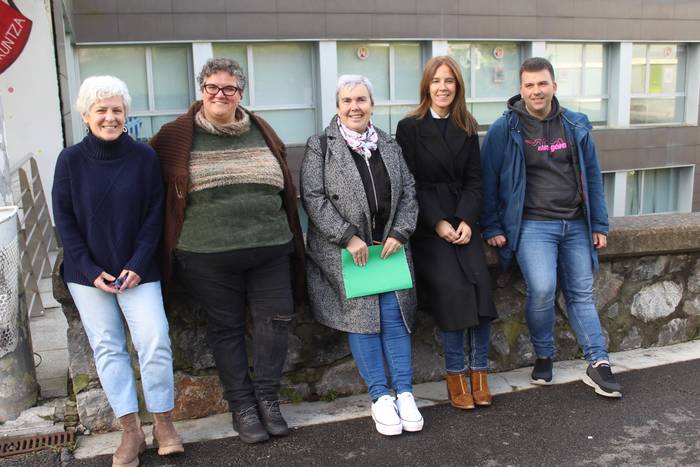 Euskararen Nazioarteko Eguna bizitzeko antolatu dituzten jarduerak aurkeztu dituzte