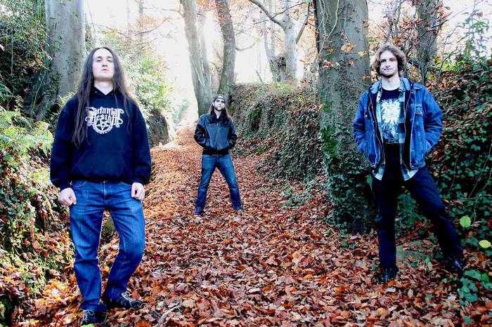 Hilotz: “Euskal metal eszena osasuntsua da”