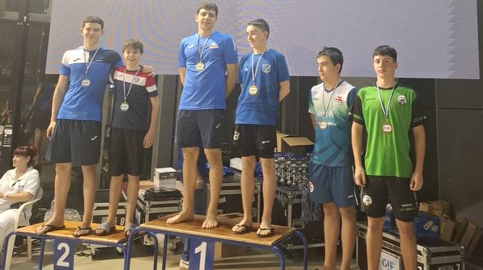 Herriko igerilariak ederki jardun dira Gipuzkoako txapelketan