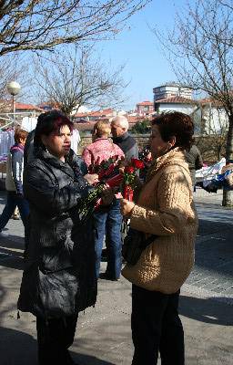 Larrosak eta urrezko botoak azken txanpan
