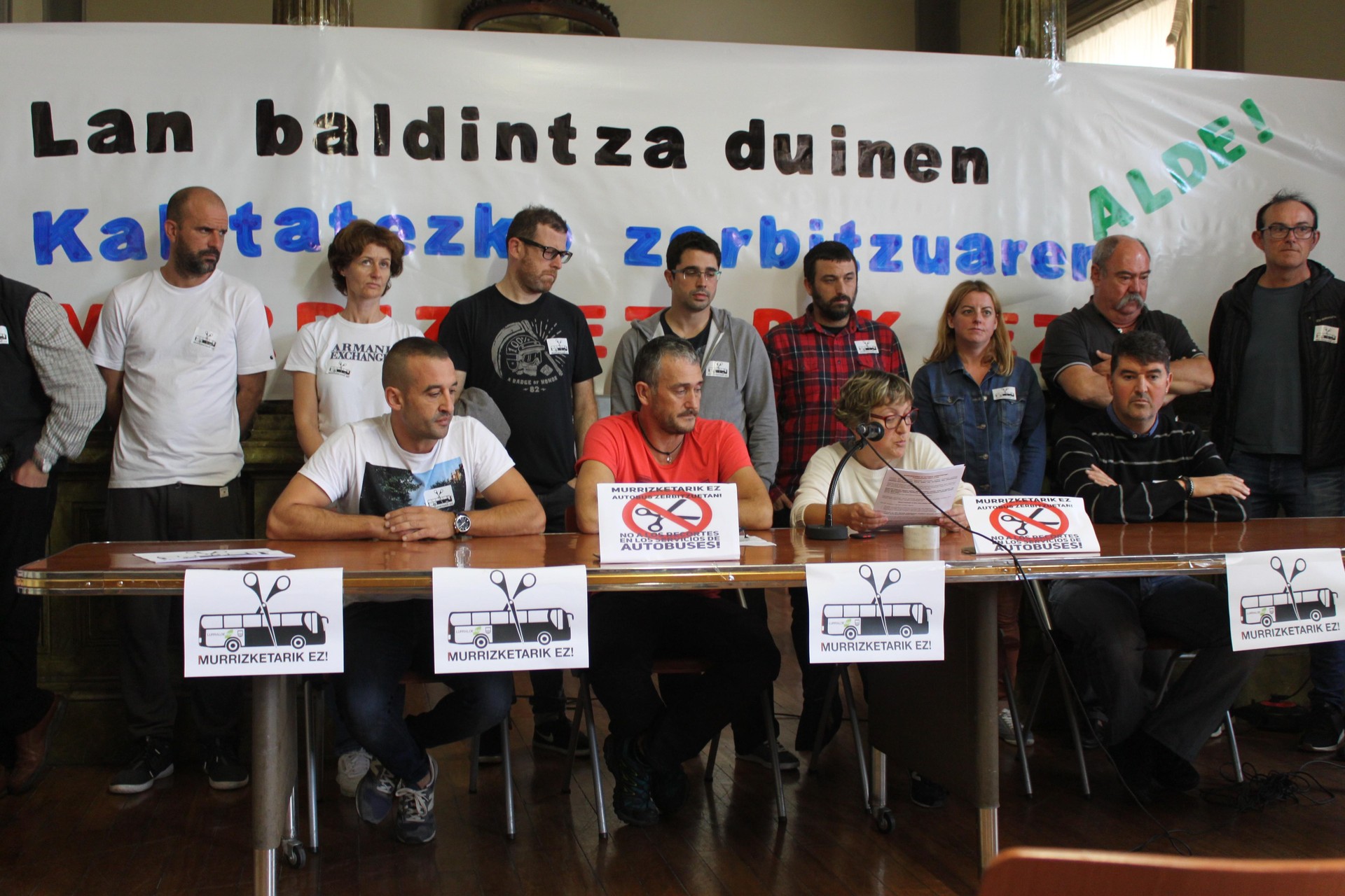 Mobilizatzera deitu dute autobus gidariek 