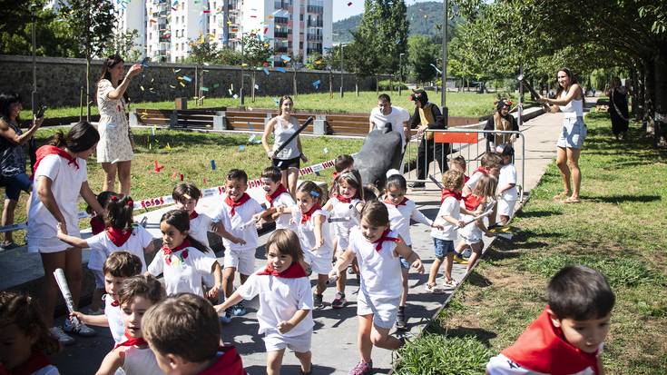 Sanferminen hasiera ospatu dute