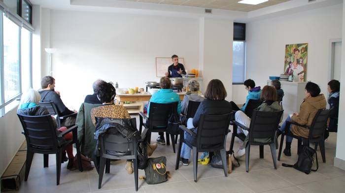 "Plater osasuntsu eta goxoak" egiten ikasteko ikastaroa antolatu dute Zabaletan