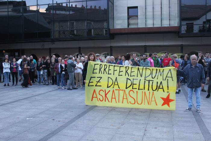 Lasarte-Oriak elkartasuna adierazi dio Kataluniari