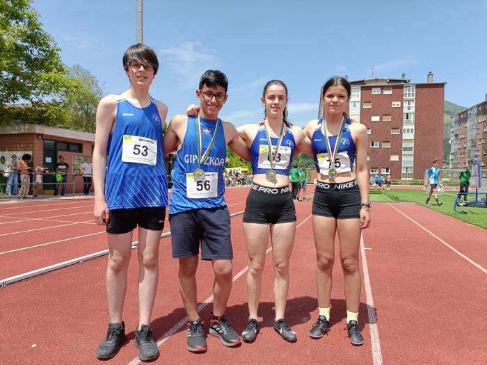 Herriko atletak ederki jardun dira Euskadiko Eskolarteko Kirol Jokoetan zein Gipuzkoako txapelketan