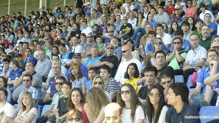 Gazte mailan Errealak 0-2 galdu zuen Bartzelonaren aurka