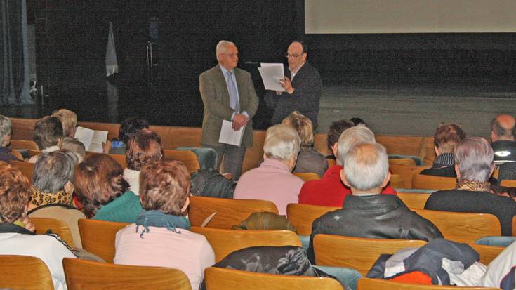 Lasarte-Oria itsaspean murgiltzen hasi zenekoa