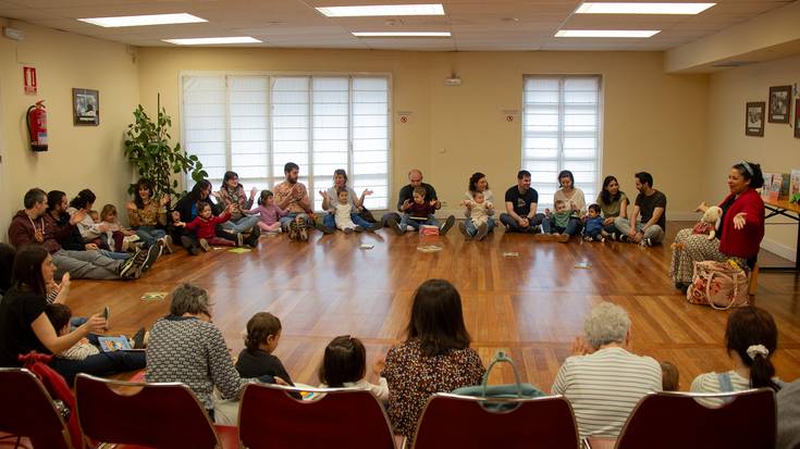 Astero sustatuko dute irakurketa familien artean