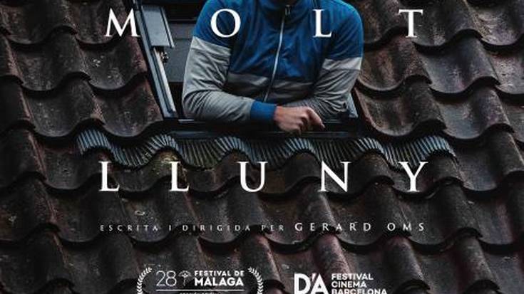 'Molt lluny' filma