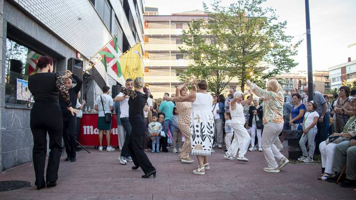 Sorterria ospatzen jarraitu dute