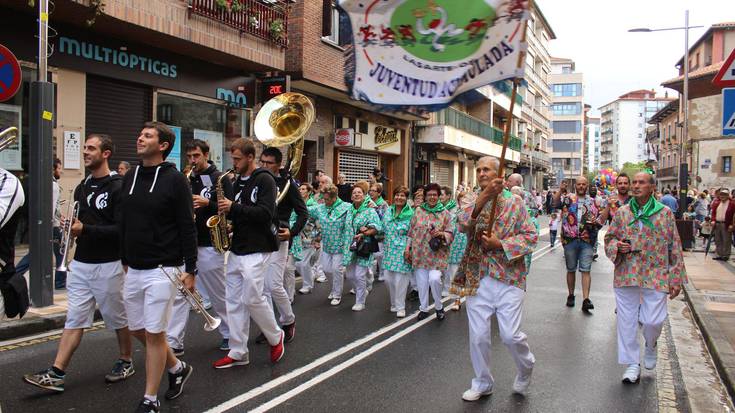 Zikiroaren ostean, sardinak eta sagardoa