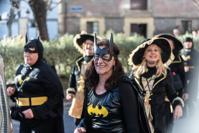 Inauteriak: konpartsen desfilea