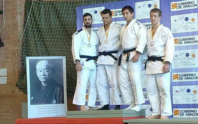 Brontzezko domina jantzi zuen Fermin Baldak Espainiako junior sektorean, Zaragozan