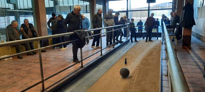 Jokoa eta omenaldia, Bola Joko egunean