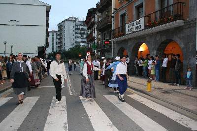 San Juan Eguna gaur San Pedro jaien atarian