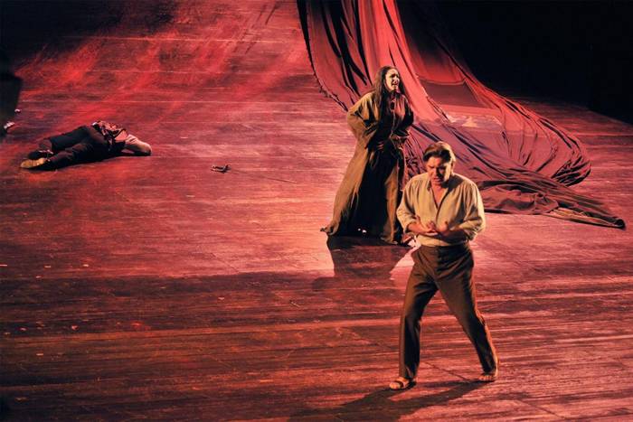 'La forza del destino' operaren bertsio digitala