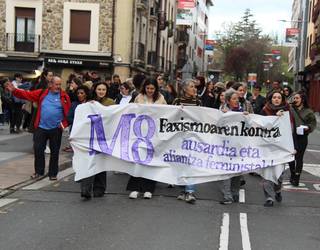 Azaroaren 25a antolatzeko bilera irekia egingo dute gaur Xirimiri elkartean