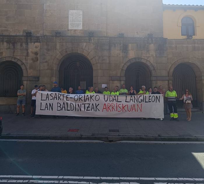 Laugarren astez mobilizatu dira udal langileak