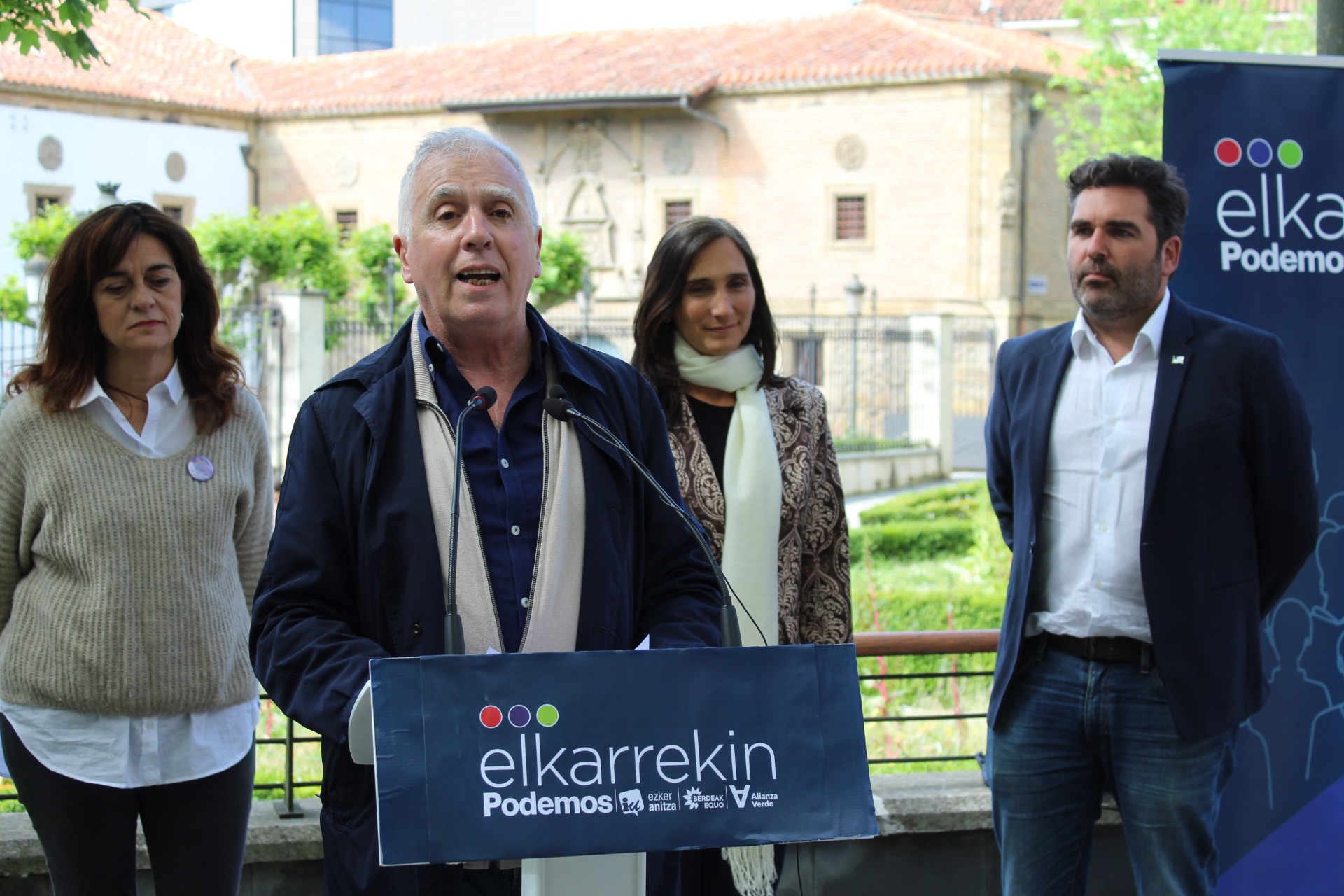Etxebizitza izan du hizpide