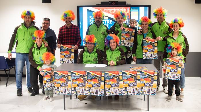 Urtea giro ederrean, pozik eta mozorrotuta bukatzeko plana